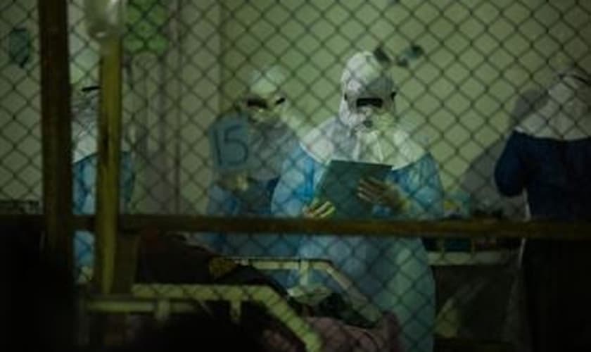 Segundo a Cruz Vermelha, Ebola poderá ser controlado em quatro ou seis meses