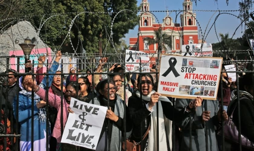 Cristãos indianos em manifestação contra ataques à igrejas. (Reprodução/cp24)