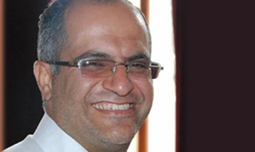 Pastor Rasoul Abdollahi é liberto da prisão no Irã