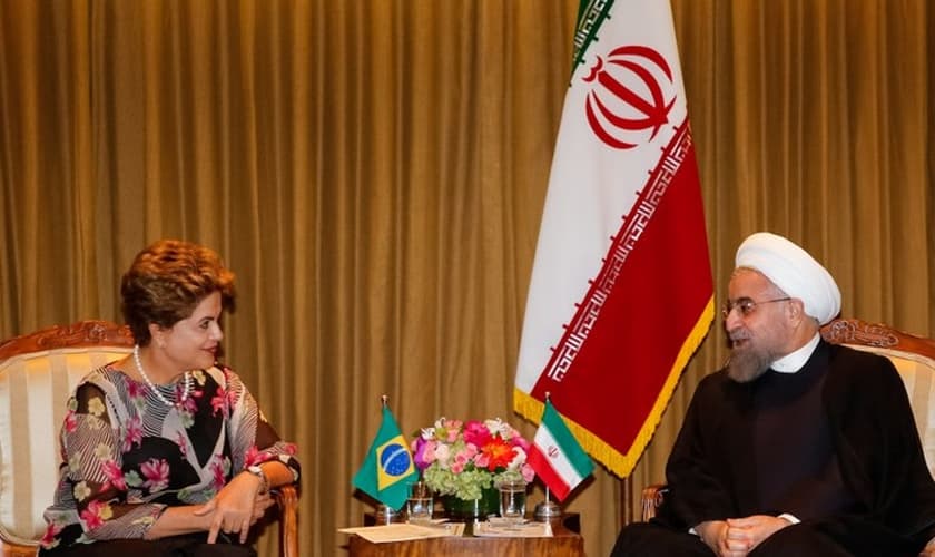 A Presidente do Brasil, Dilma Roussef, com o Presidente do Irã, Hassan Rohani, em Nova York (EUA). (Foto: Roberto Stuckert Filho/PR)