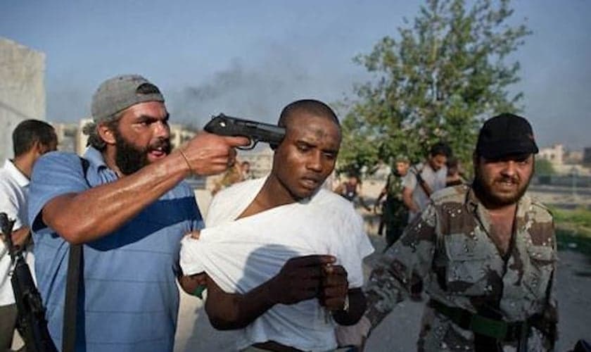 Os evangélicos da Eritreia estão sendo abordados pelos oficiais de segurança. (Foto: Reprodução).
