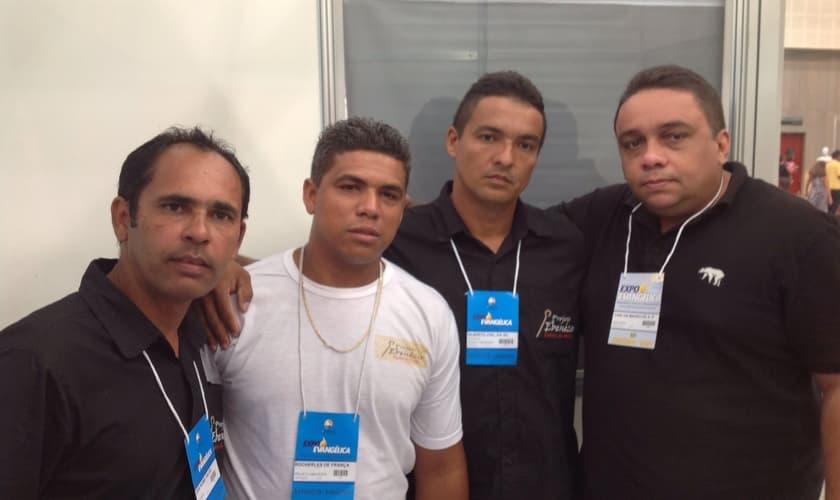 Veja ao vivo: Entrevista com Associação Ebenézer