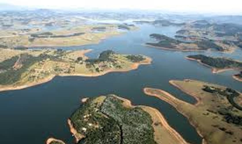 Alckmin: seria irresponsável fazer racionamento de água