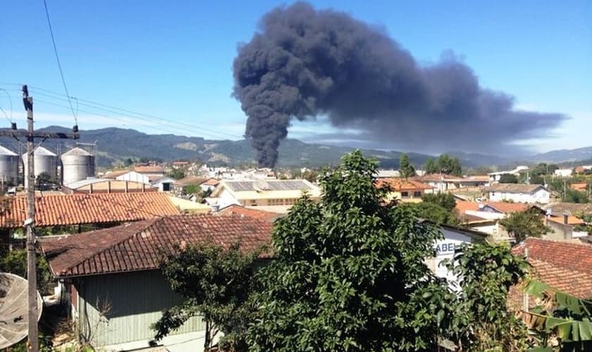 Incêndio foi em fábrica de molduras