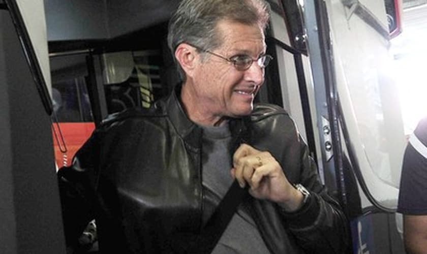 Oswaldo de Oliveira foi demitido pelo Santos nesta terça-feira. Enderson Moreira está cotado para assumir