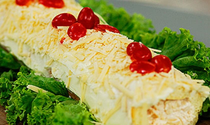 Rocambole aos quatro queijos