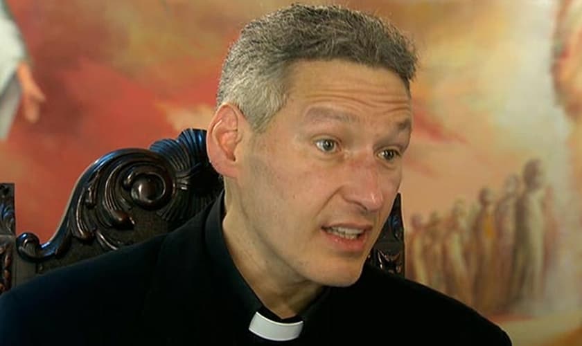 Pe. Marcelo Rossi: "Dizia que depressão era frescura, mas serviu para calar a minha boca"