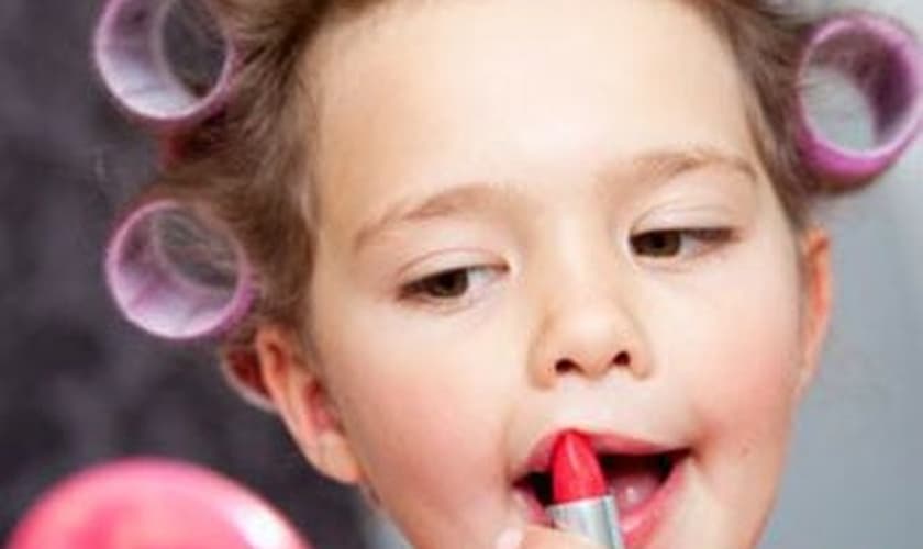 Serviços especializados em beleza oferecem tratamentos para crianças