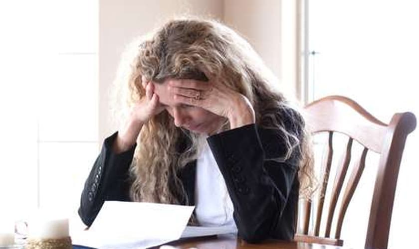 As famílias que se dizem muito endividadas caíram de 12,6%, em outubro do ano passado, para 11% em outubro deste ano, segundo pesquisa da CNC