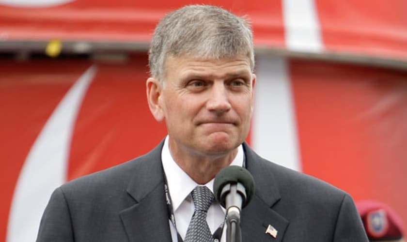 "Os cristãos devem escolher o martírio, em vez de negar a fé", diz Franklin Graham