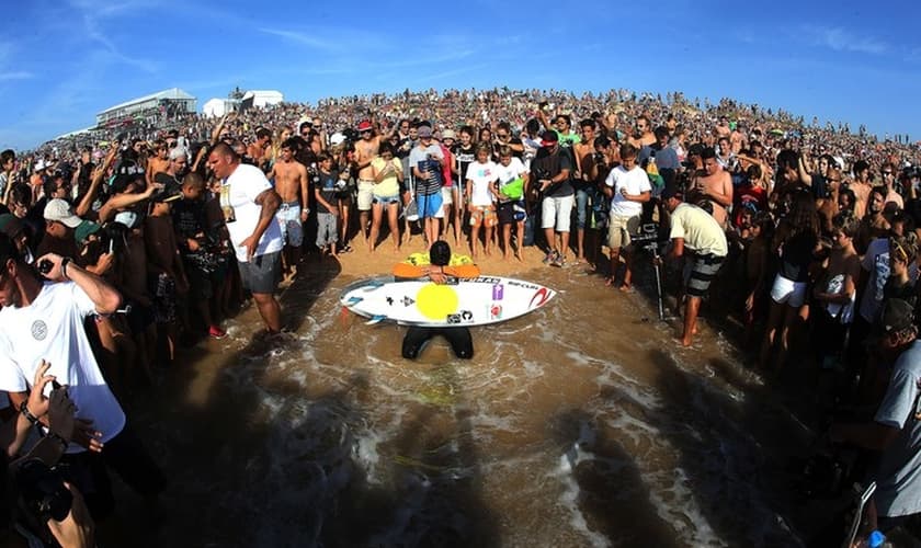 Paciência e fé são a receita de Medina para ser campeão: "Estratégia é surfar"