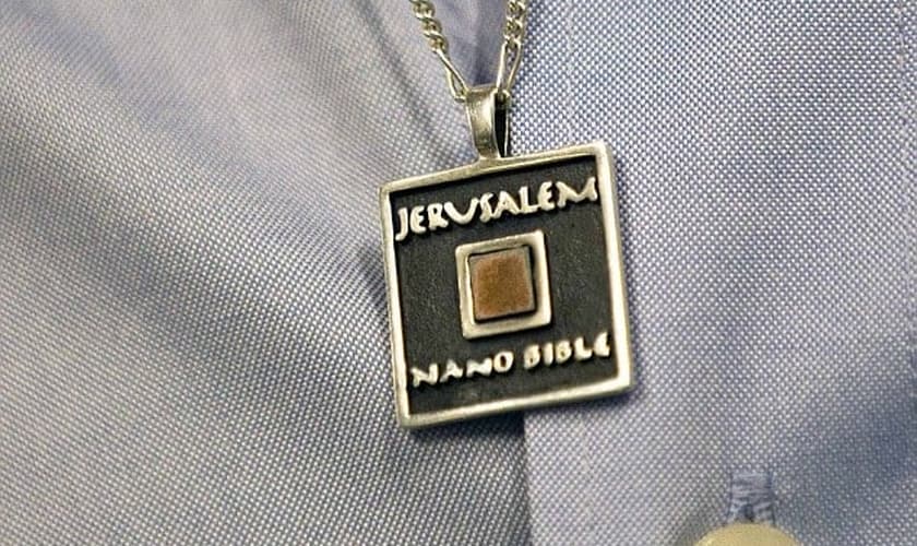 Empresa israelense cria "Menor bíblia do Mundo"
