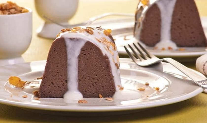 Pudim gelado de açaí