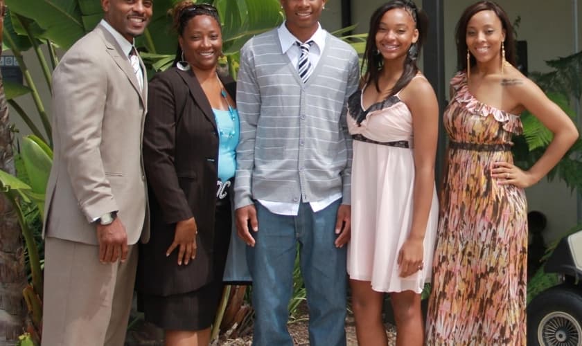 Darren Carrington é pastor de famílias na "Rock Church", em San Diego, Califórnia (EUA)