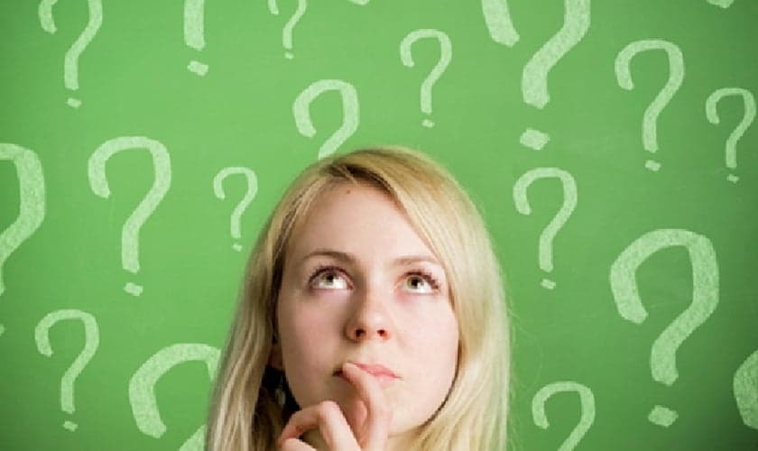 Jovem em dúvida na escolha da carreira