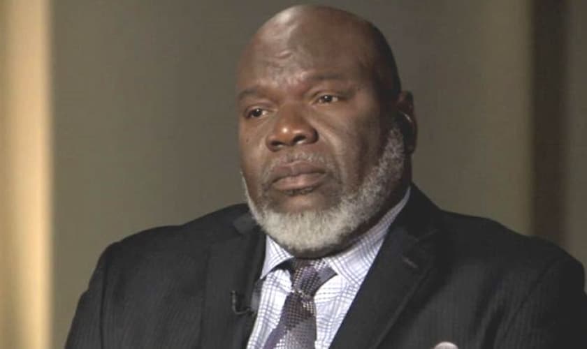 TD Jakes é pastor da igreja "Potter's House", em Dallas (TX).