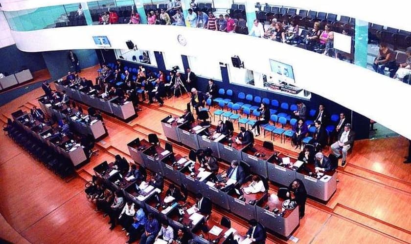 Projetos geram debates na Câmara Municipal de Manaus.