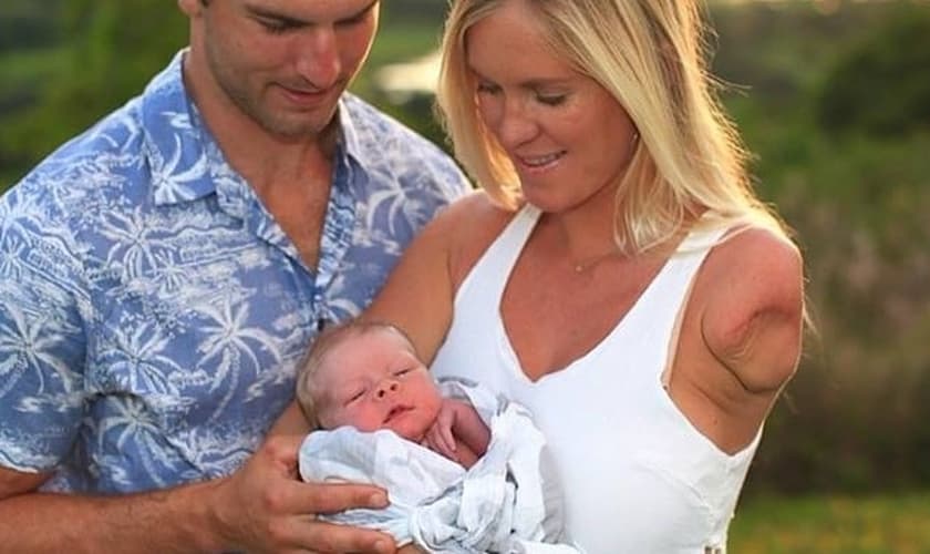 Bethany Hamilton, Adam e o filho