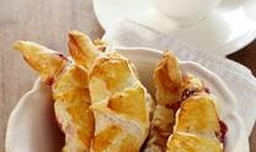 Croissant doce com Bonne Maman