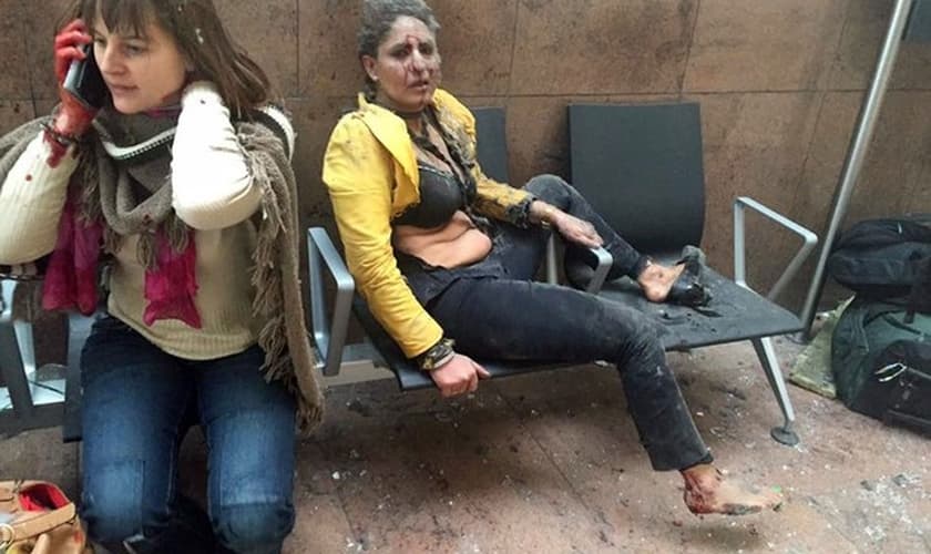 Explosões no aeroporto de Bruxelas deixaram dezenas de mortos e feridos. (Foto: Ketevan Kardava/ Georgian Public Broadcaster/AP)