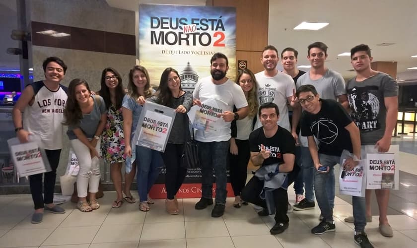 Jovens da Comunidade Cristã Videira de Fortaleza. (Foto: Karlos Aires/Portal Guiame)