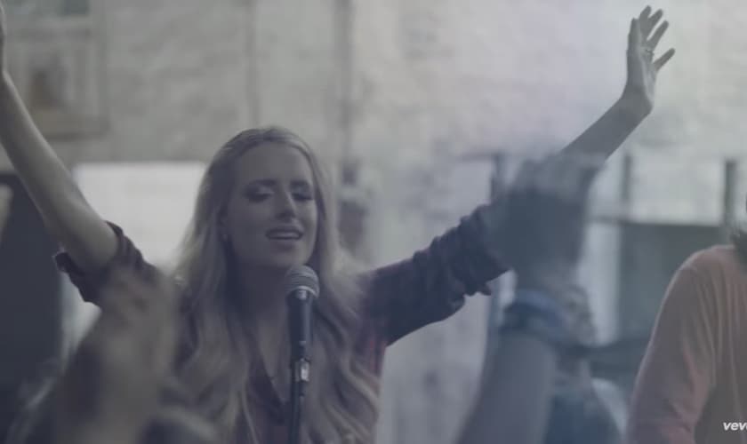 O disco veio depois que o grupo oficializou o contrato com a UMCG. (Foto: Reprodução).