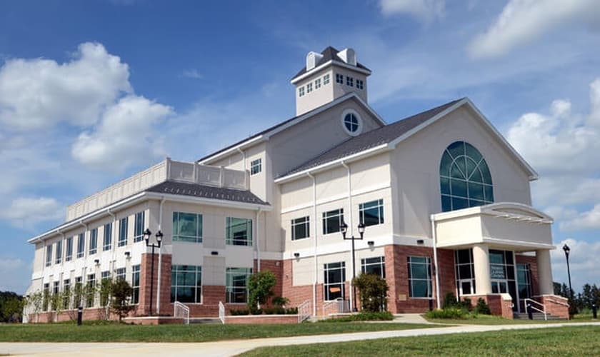 Fachada da Faculdade Bíblica de Lancaster. (Foto: Lancaster Bible College)