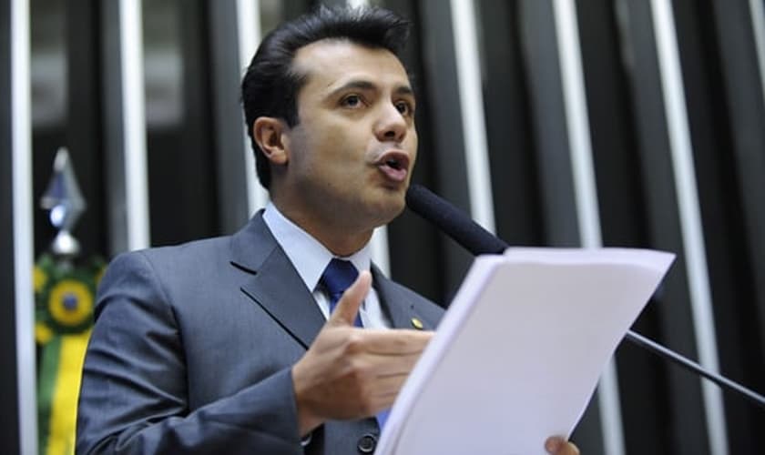 De acordo com o parlamentar, é preciso que se prove a ação do ensino da ideologia de gênero. (Foto: Reprodução).