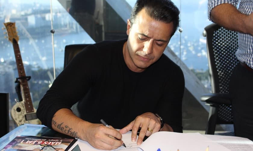 De acordo com Marcelo, chegou o tempo de lançar novas canções. (Foto: Divulgação).