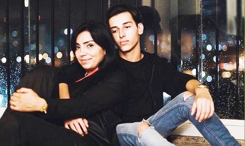 Filho da cantora Eyshila, Matheus Oliveira está internado em estado grave (porém estável) na UTI do hospital samaritano, no Rio de Janeiro. (Foto: Facebook)