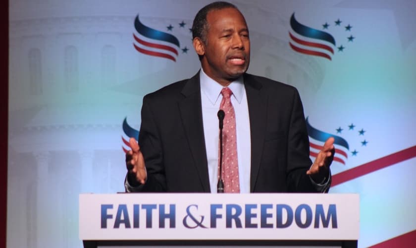 O ex-candidato à presidência dos EUA, Ben Carson, falou aos cristãos sobre compaixão aos homossexuais durante o evento “2016 Faith & Freedom Coalition's”. (Foto: The Christian Post/Samuel Smith)
