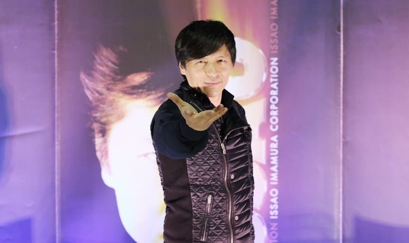 Issao Imamura é considerado o maior ilusionista do Brasil. (Foto: Guiame/Marcos Paulo Correa)