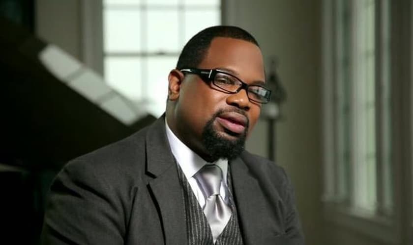 Hezekiah Walker é ministro de louvor e pastor da igreja Love Fellowship Tabernacle. (Foto: Reprodução)