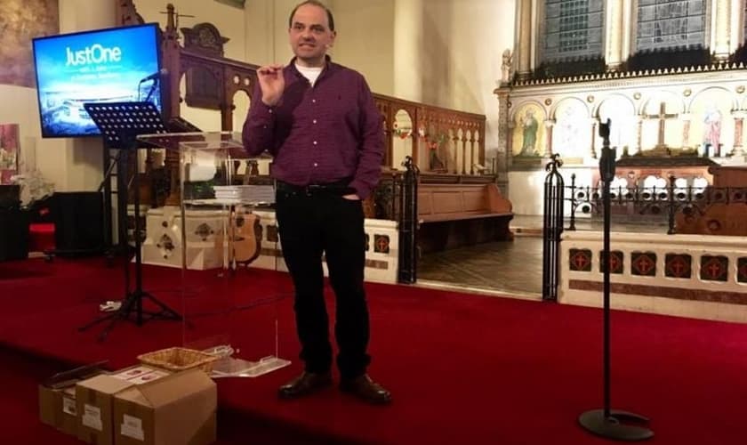 John recebeu grandes influências do evangelista mundial Billy Graham. (Foto: Reprodução).