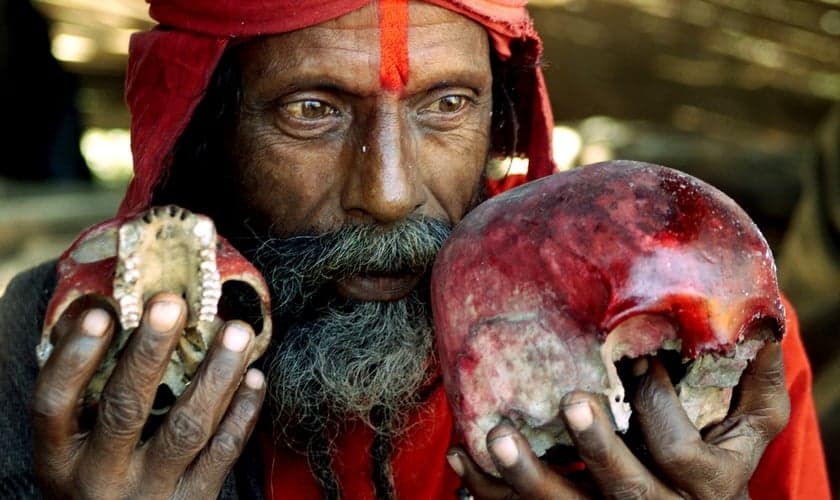 O ex-hindu continua sendo um influente líder comunitário e agora os moradores vêm a ele e perguntam por que ele se converteu a Jesus. (Foto: Reprodução).