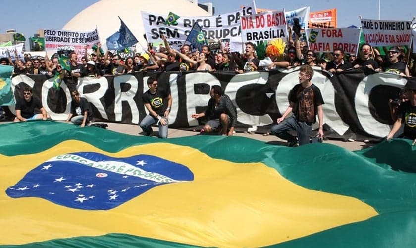 Manifestação contra a corrupção em Brasília. (Foto: blogdopaulinolima)