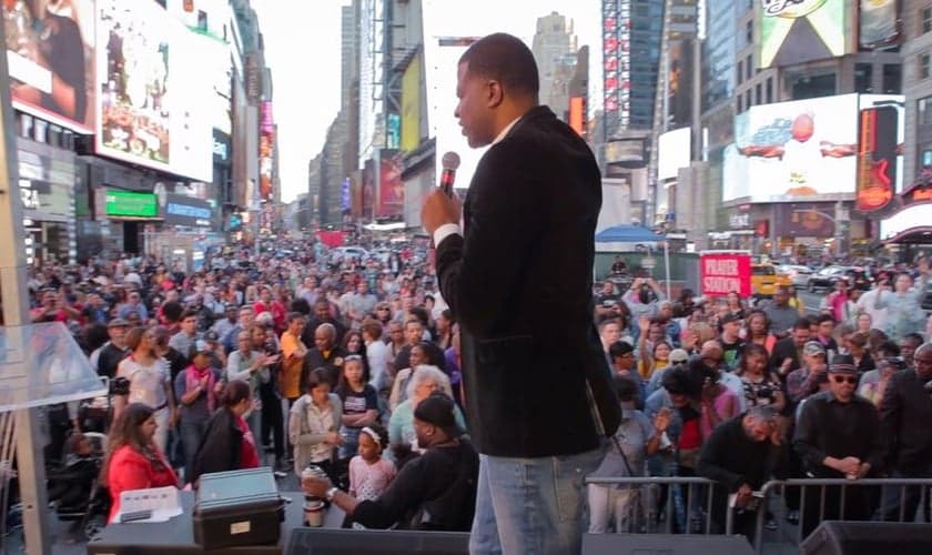 A “Semana de Jesus” foi organizada após a tragédia que atingiu a cidade de Nova York no dia 18 de maio. (Foto: Reprodução/Facebook).