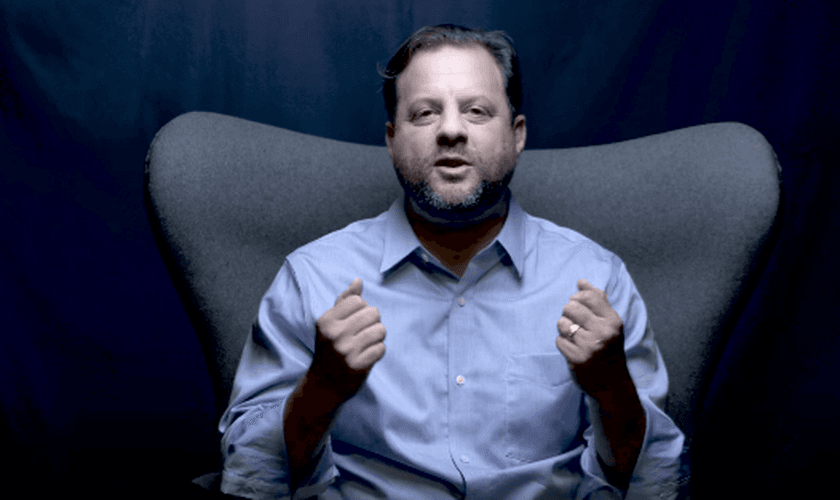 Ron Cantor sofreu um acidente que deu início a uma transformação em sua vida. (Foto: Reprodução/One For Israel)