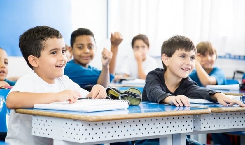 As escolas confessionais apresentam uma base cristã de educação. (Foto: Reprodução).