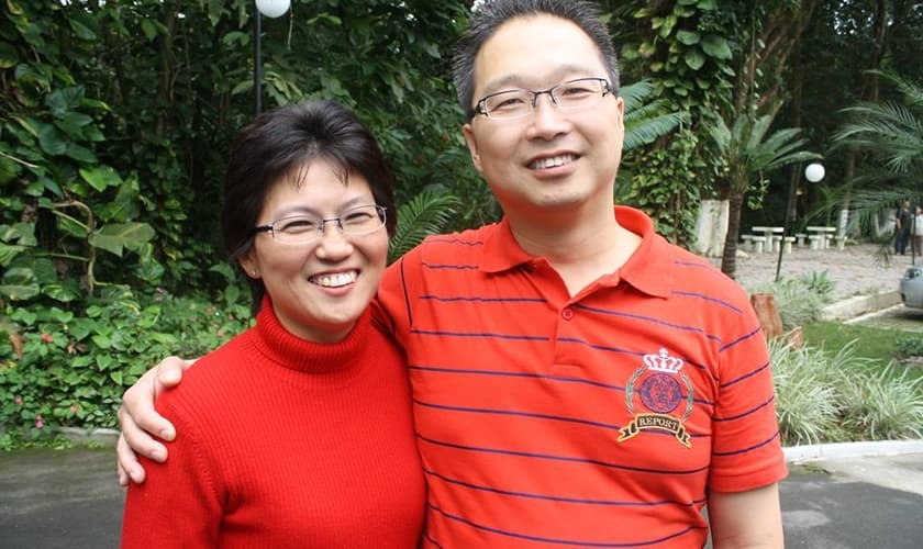 O casal de missionários pede orações da igreja no Brasil. (Foto: JMN).