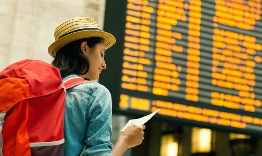 Pesquisar bem sobre o destino escolhido pode salvar você de várias furadas. (Foto: Getty Images)