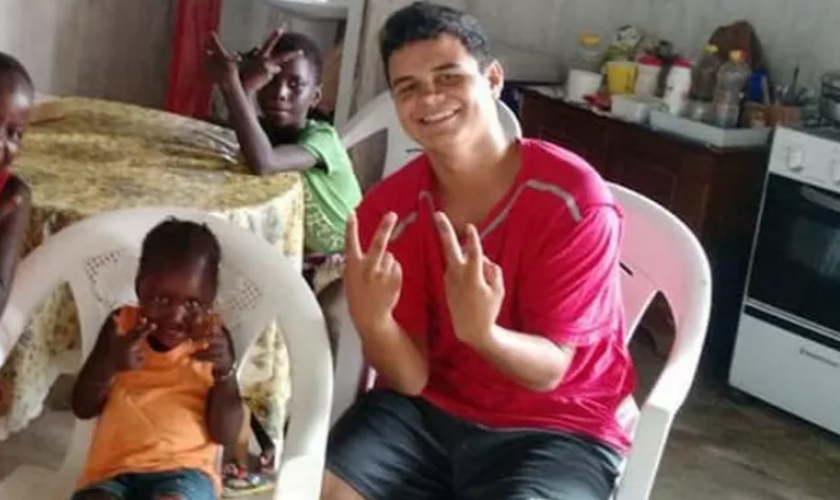 Sua família está na tentativa de sensibilizar as autoridades brasileiras. (Foto: Reprodução).