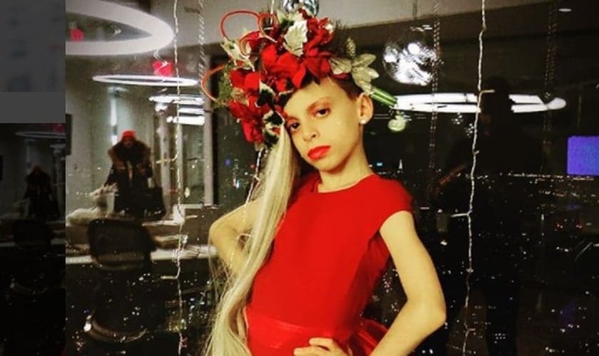 Desmond Napoles tem apenas 10 anos e atua como Drag Queen desde 2014. (Foto: Instagram)
