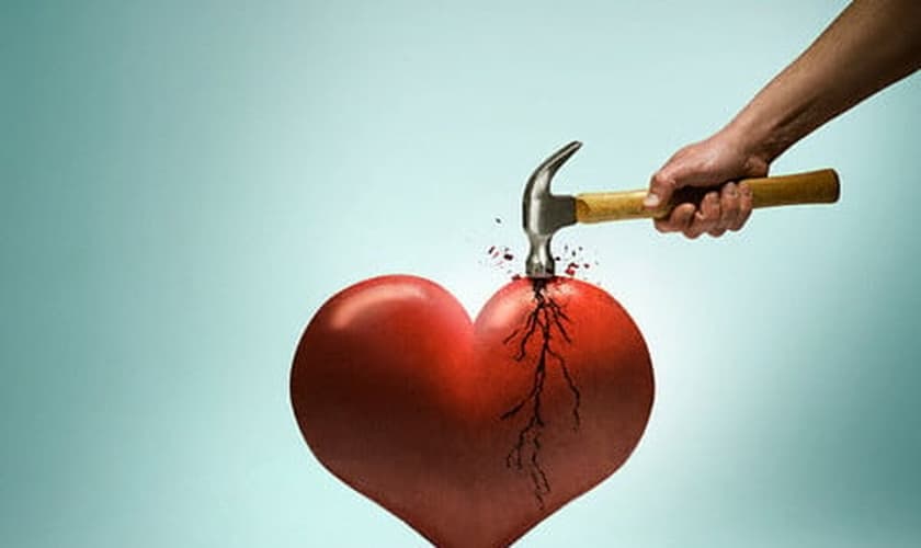 Coração ferido. (Foto: gencdoku.com)