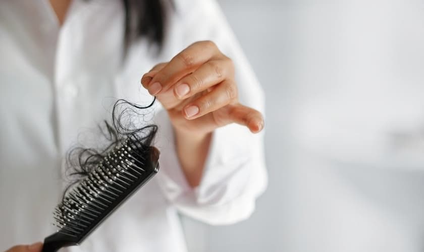 Em média, perdemos cerca de 80 fios de cabelo por dia. (Foto: iStock/Think Stock/Getty Images)