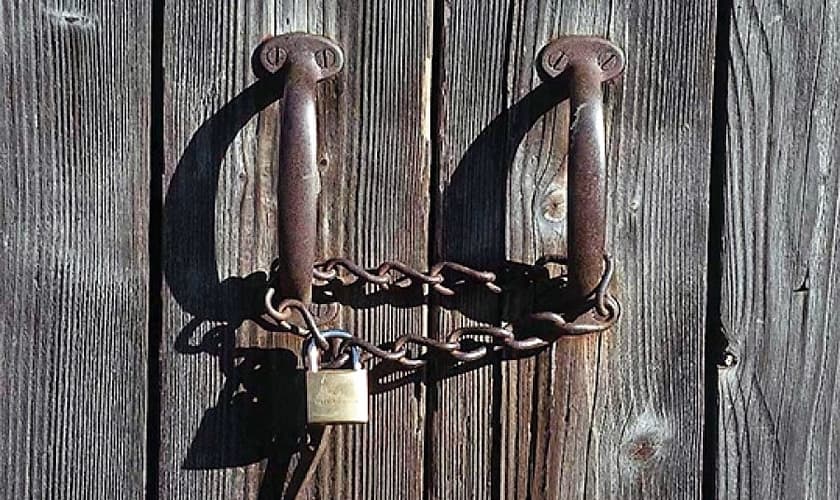 Igreja de portas fechadas. (Foto: Getty)