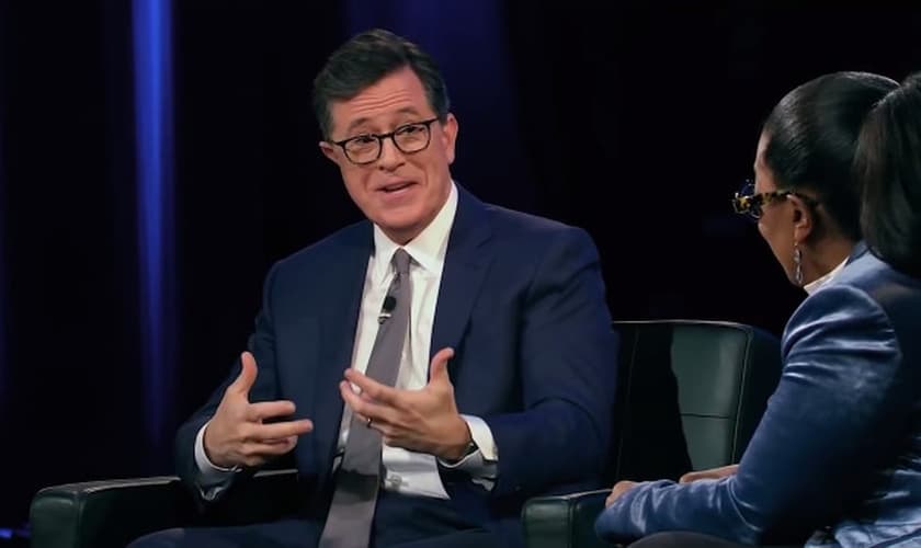 Depois de passar por um período perturbado pela ansiedade, Colbert diz que o verso "não temas" em Mateus era exatamente o que ele precisava ouvir. (Foto: Reprodução).