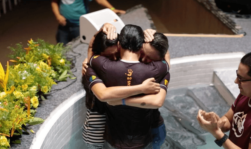 Cristian Pissaia e sua família participam da igreja desde o ano passado. (Foto: Reprodução).