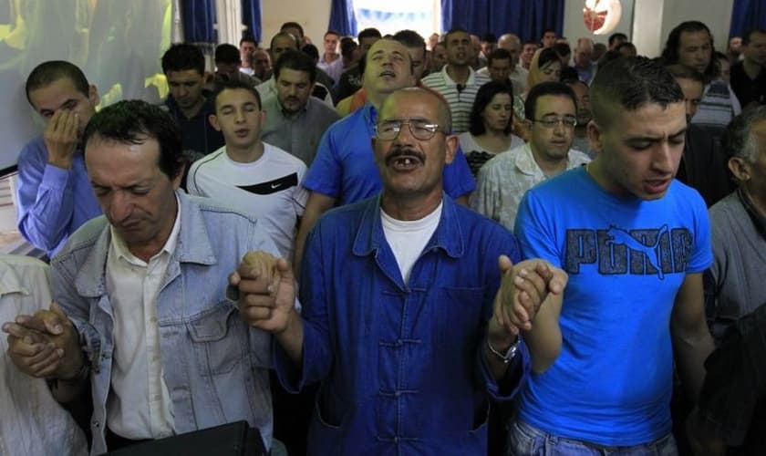 O pastor deixou a delegacia e foi diretamente à igreja para compartilhar as notícias com alguns membros. (Foto: Reprodução).