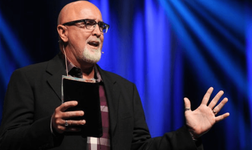 James MacDonald lembra que Jesus não abandonou o modelo de discipulado durante seu ministério. (Foto: Reprodução)